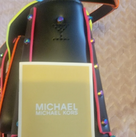 Michael Kors 🔥 NWOT Limited Edition Manhattan Medium Satchel/Crossbody Bag. - Picture 4 of 7